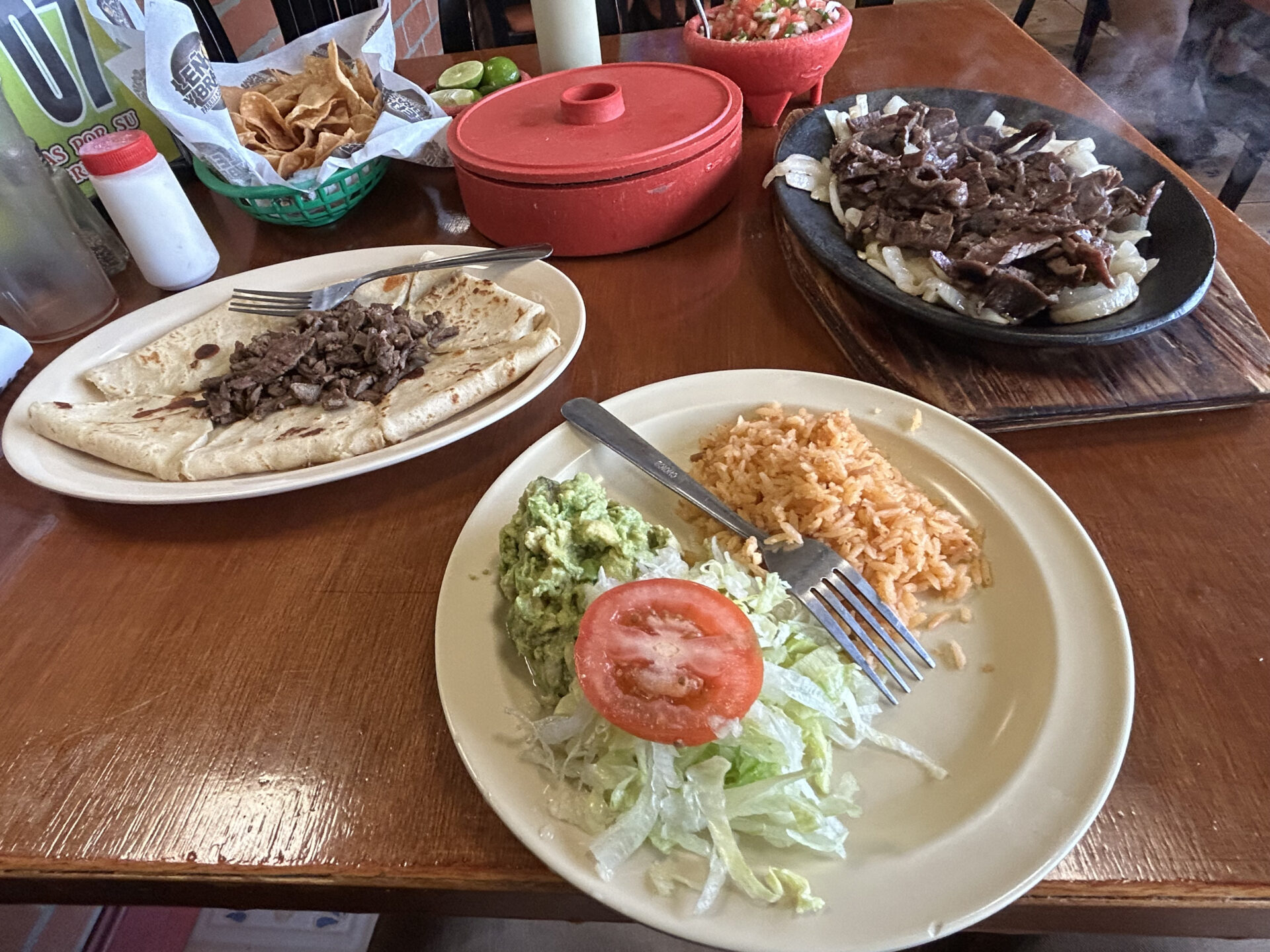 Harlingen’s Lenos y Brasas a hidden gem on a busy street