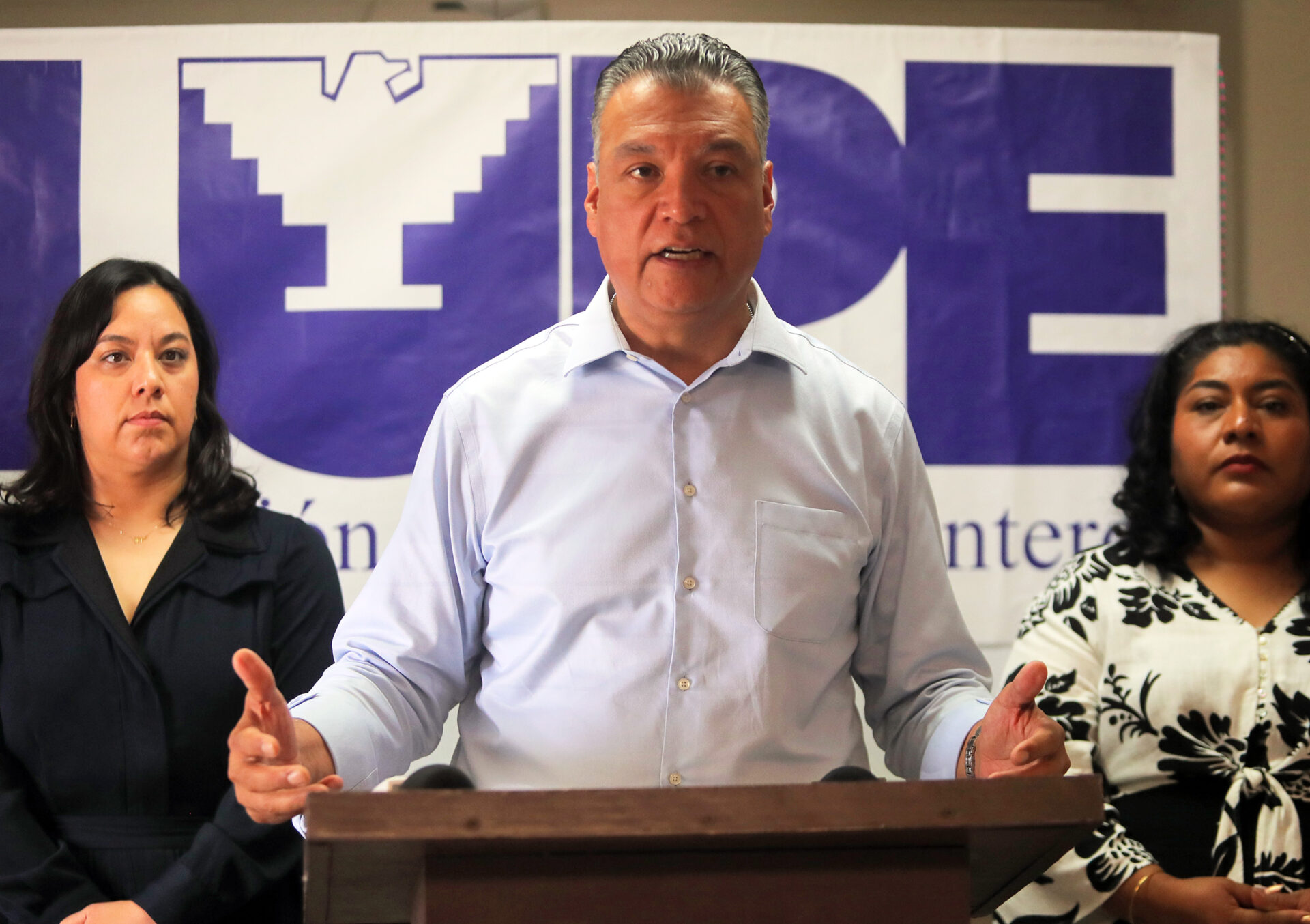 Recently detained DACA recipient joins California senator for immigration discussion