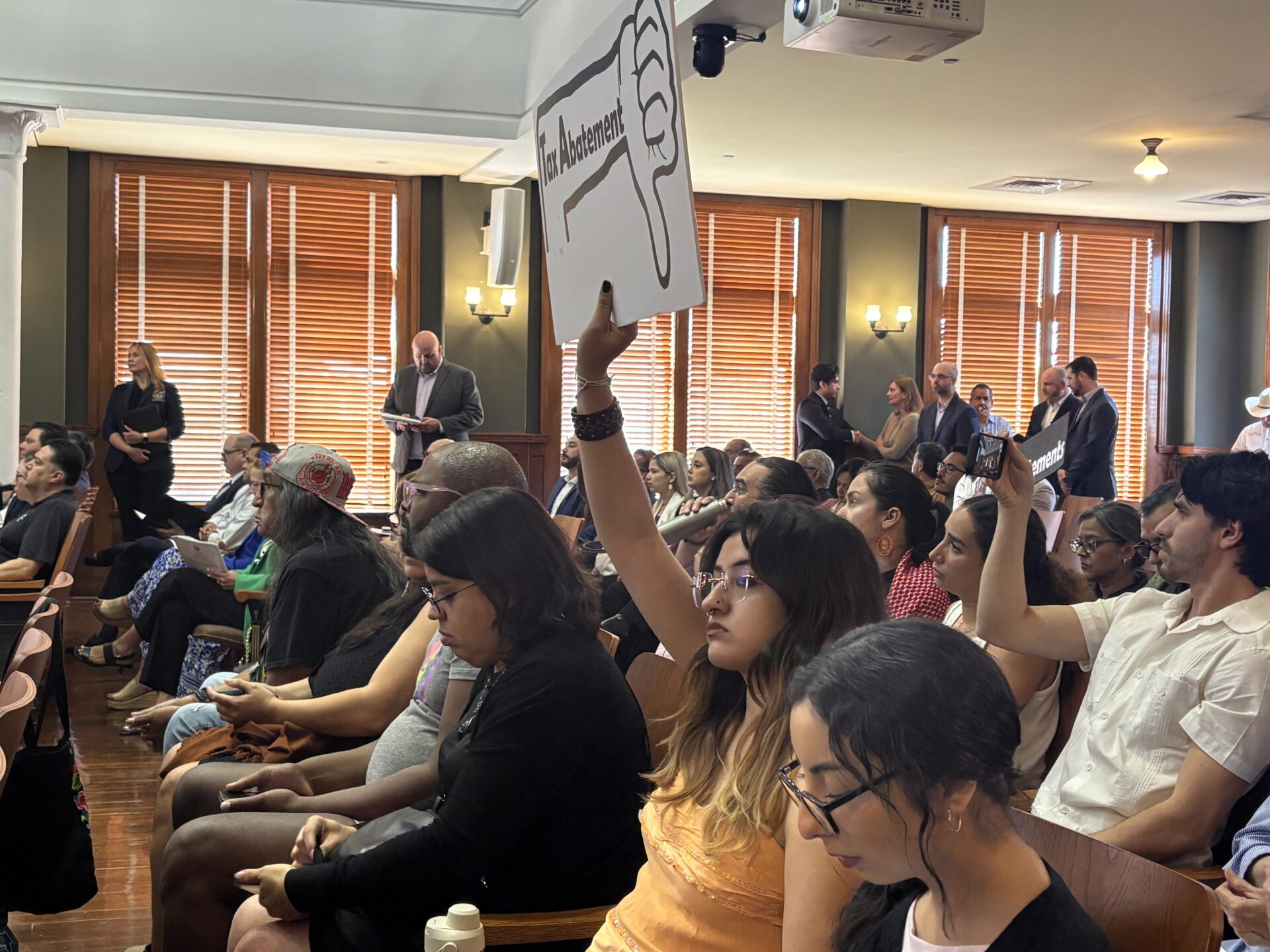 Residents speak out at Cameron County meeting over AI shipyard incentive proposal